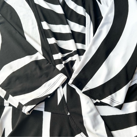 Frank Lyman Zebra Striped Draped Jersey Open Front Jacket Made in Canada - Picture 8 of 16